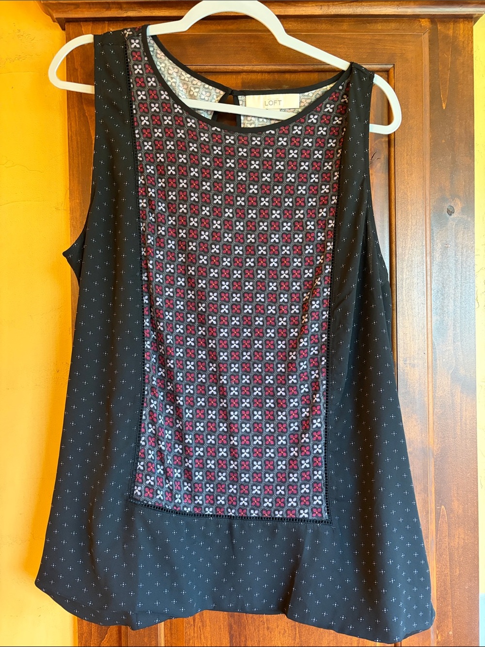 LOFT Black Sleeveless Printed Panel Women's Top